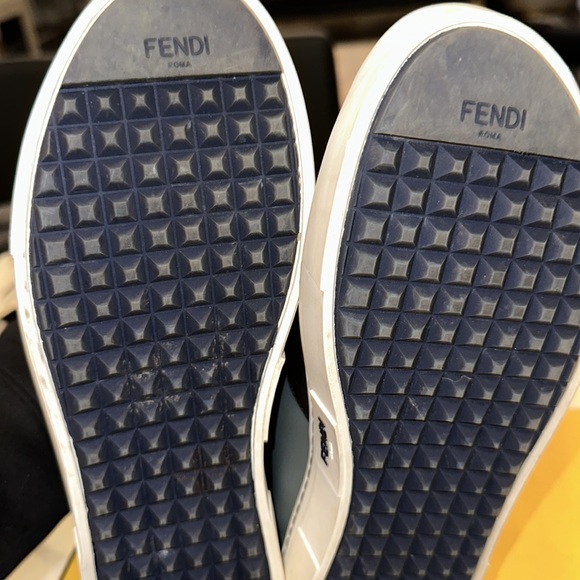 FENDI SLIP ONS LOAFERS EYES & EYELASH DETAIL. VERY GOOD CONDITION. RARE - Picture 15 of 16
